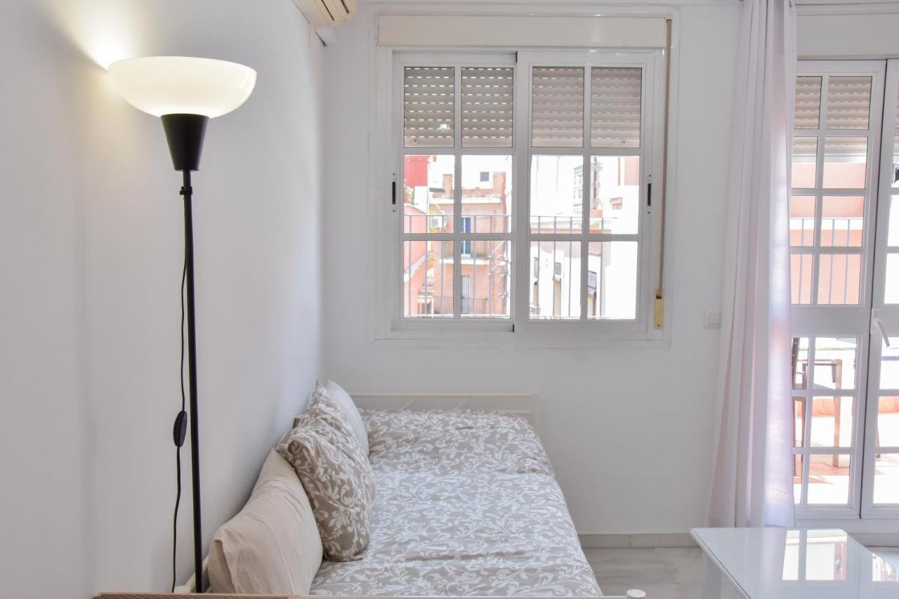 Alohamundi Pureza II Apartment Севиля Екстериор снимка