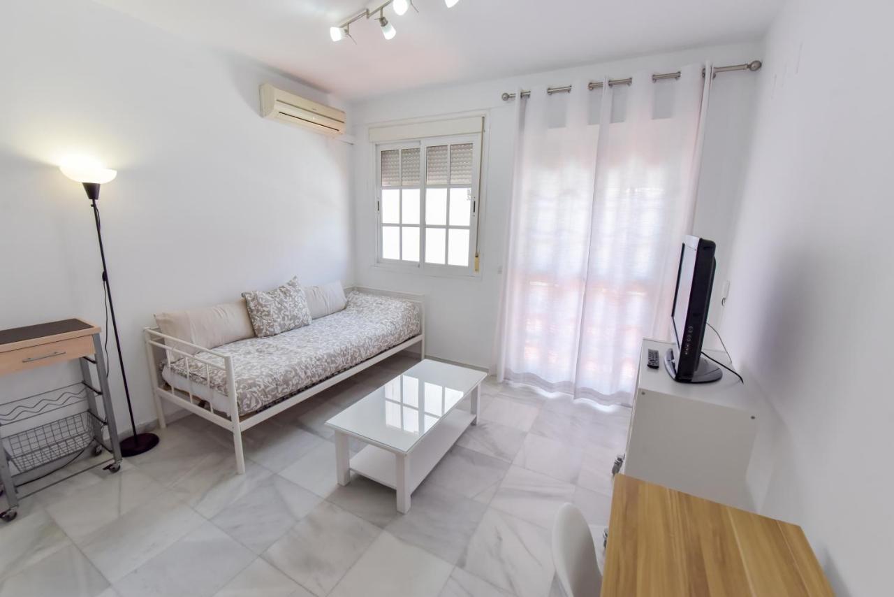 Alohamundi Pureza II Apartment Севиля Екстериор снимка